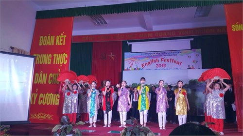 Học sinh trường thcs nam từ liêm vui mừng đón nhận giải nhì cuộc thi english festival 2018 quận nam từ liêm